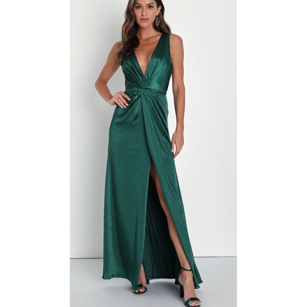 Lulus Perfect Refinement Satin Sleeveless Pleated Maxi Dress XS Emerald NWT